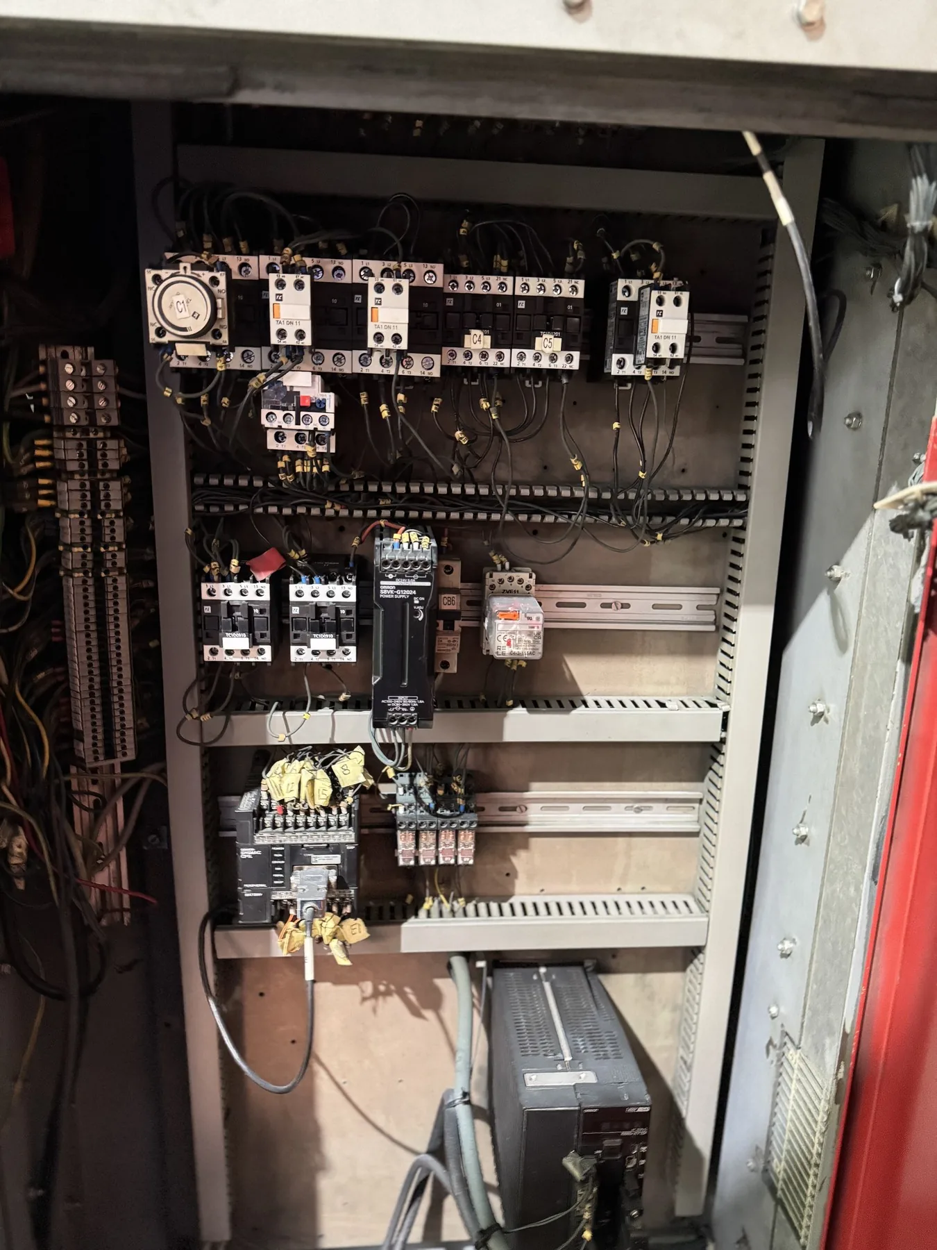 Industrial electrical cabinet with switching, protection and field wiring